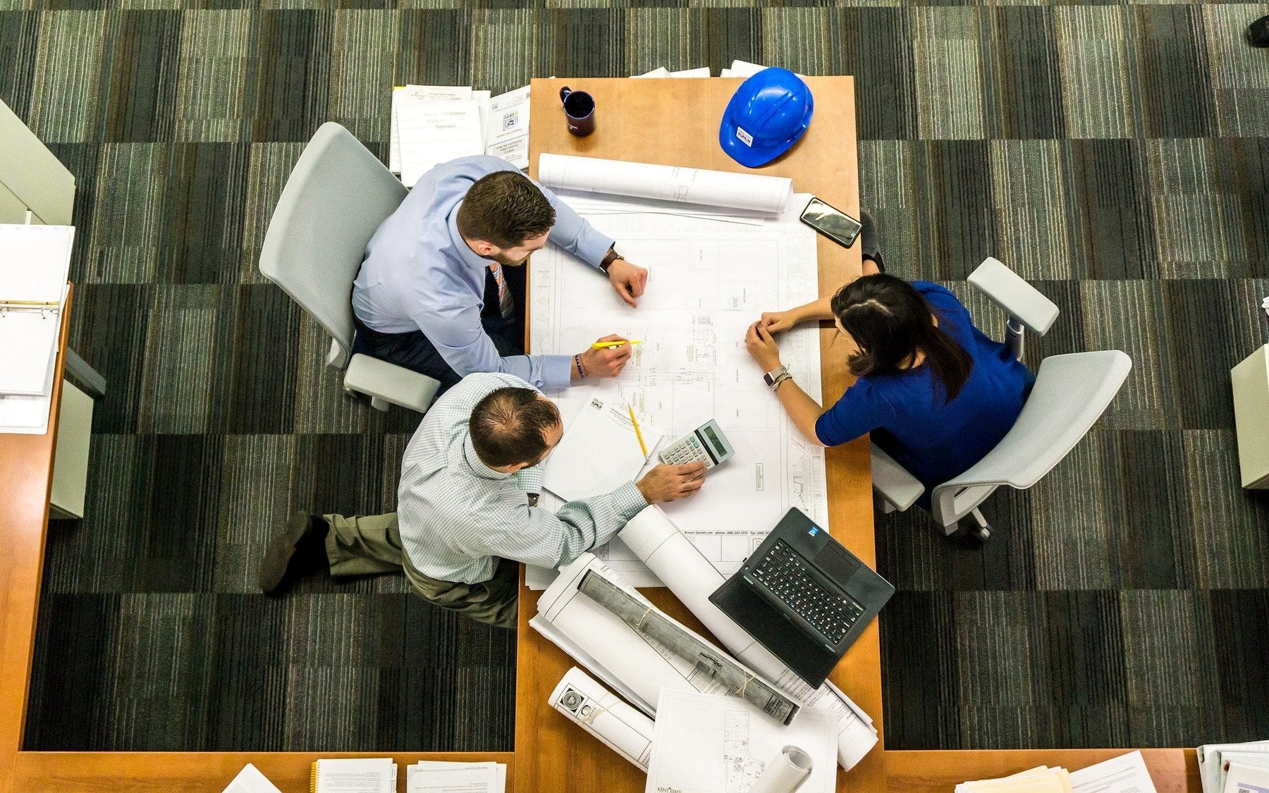 How to Boost Morale with Internal Brand Building