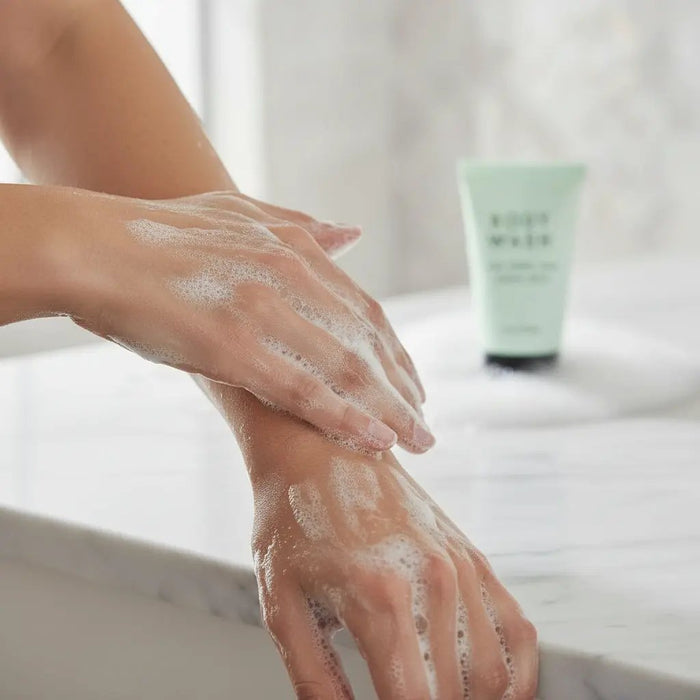Women's Scented Body Wash - 1 oz by TT9684
